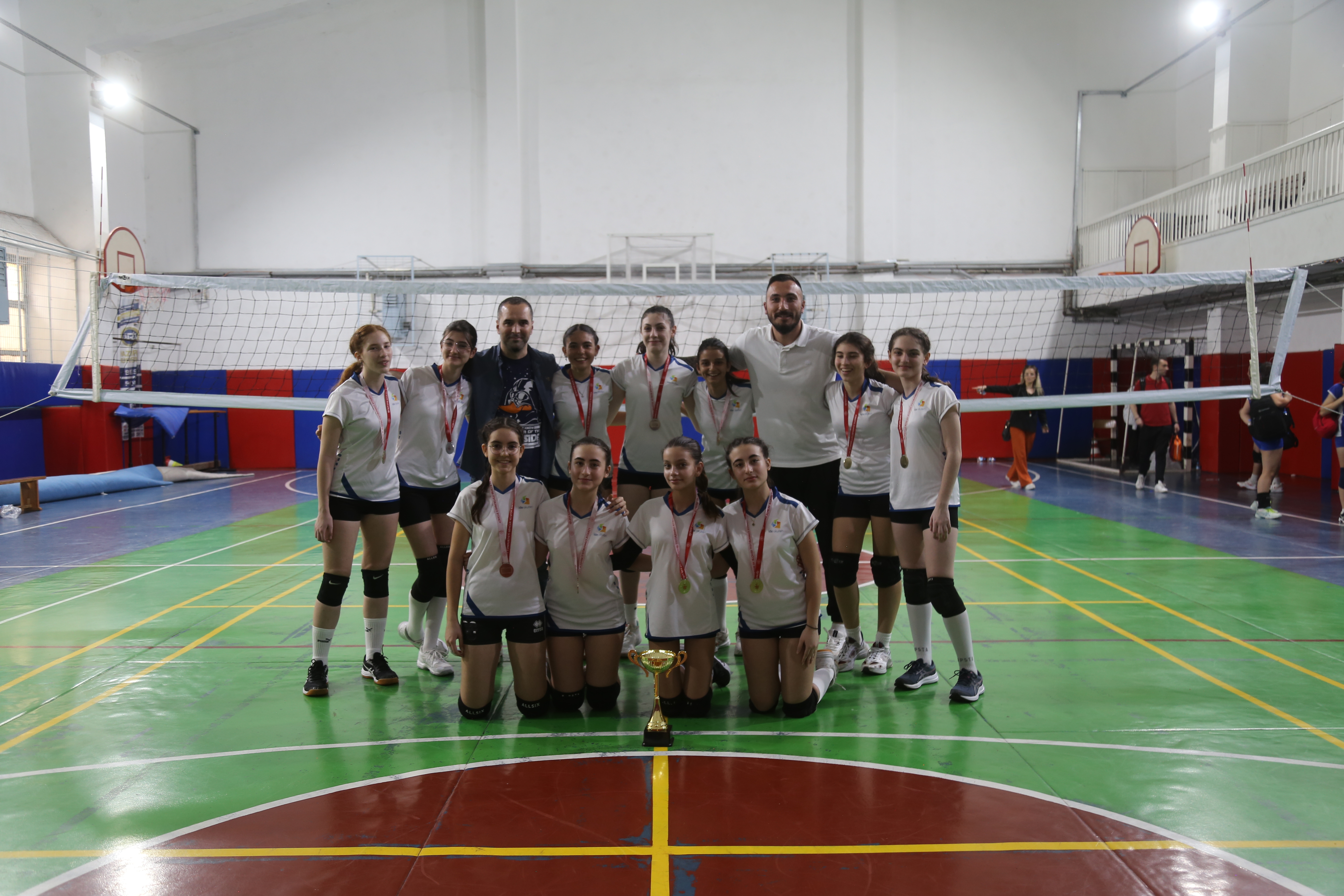 Yıldız Kız Voleybol takımımız Şampiyon!