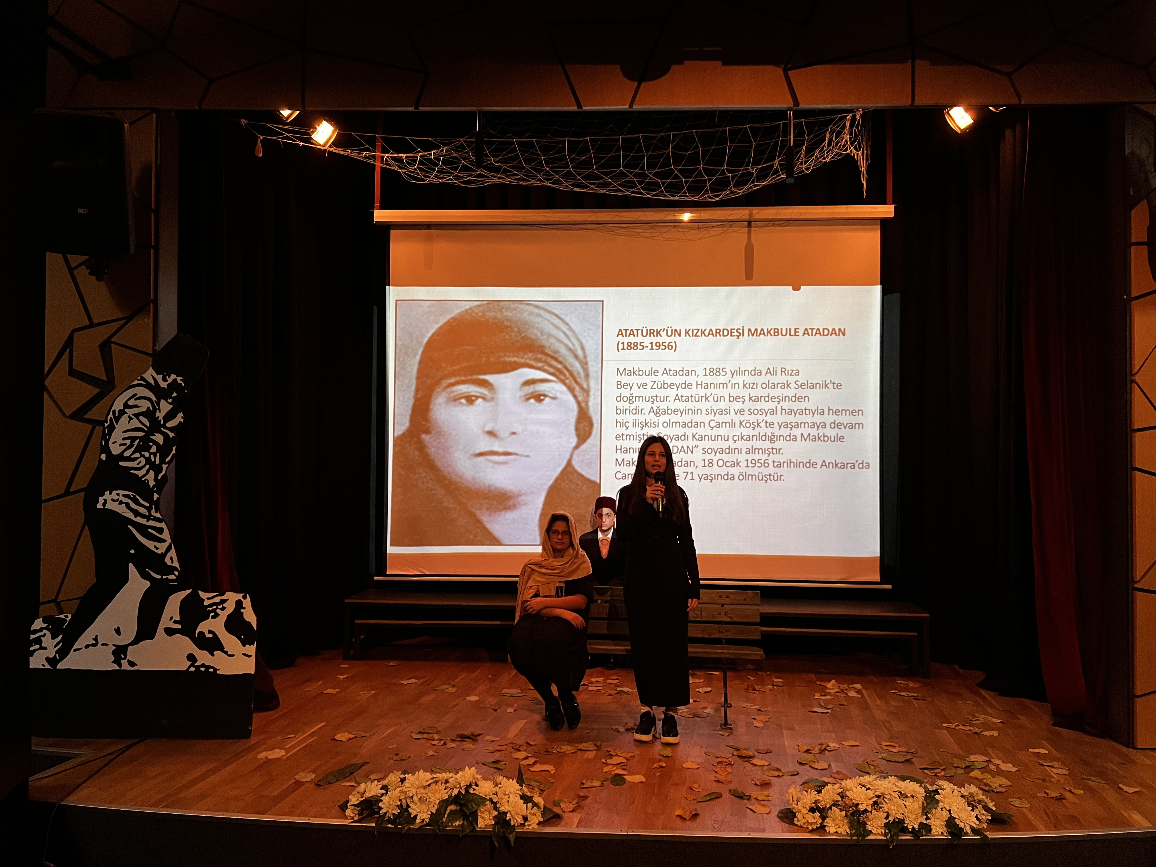Atamızı Minnet ve Saygı ile Andık