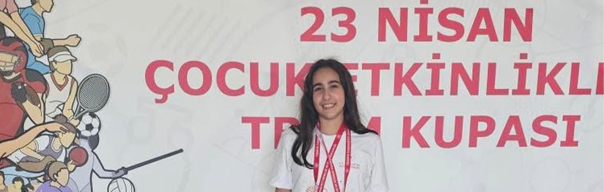 Alya Küçükyılmaz'dan Çifte Yüzme Zaferi!